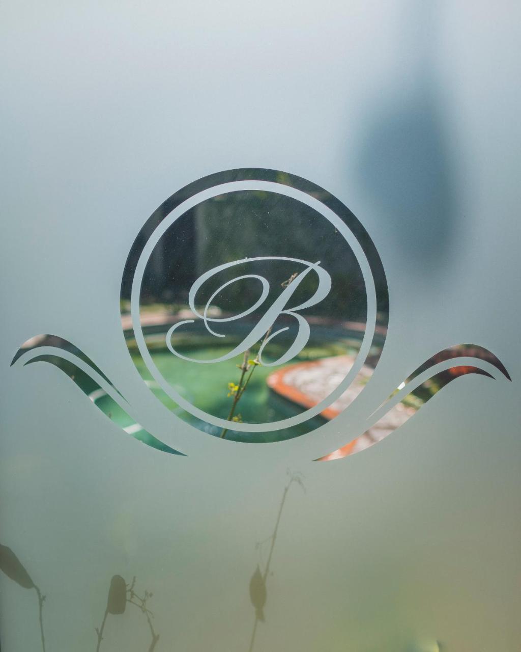 Belgrace Boutique Hotel Вайт-Рівер Екстер'єр фото